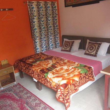Kedar Guest House -Feel At Home Varanasi Eksteriør billede
